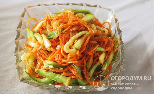 Пряные маринованные кабачки с морковью и другими овощами – прекрасная альтернатива привычной корейской морковке
