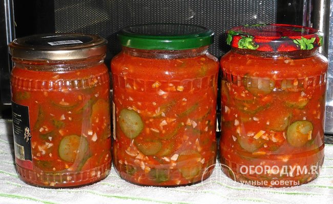 Огуречный салат в томатном соусе без пастеризации