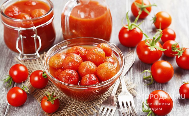 Натуральный маринад из свежей мякоти томатов сделает закуску сочнее, полезнее и вкуснее