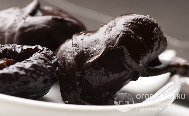 «Чернослив в шоколаде» с ореховой начинкой