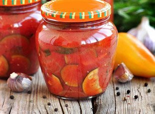Кабачки с томатной пастой на зиму: лучшие рецепты